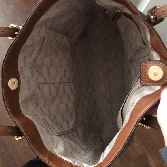 Michael Kors Tote - Picture 3 of 4